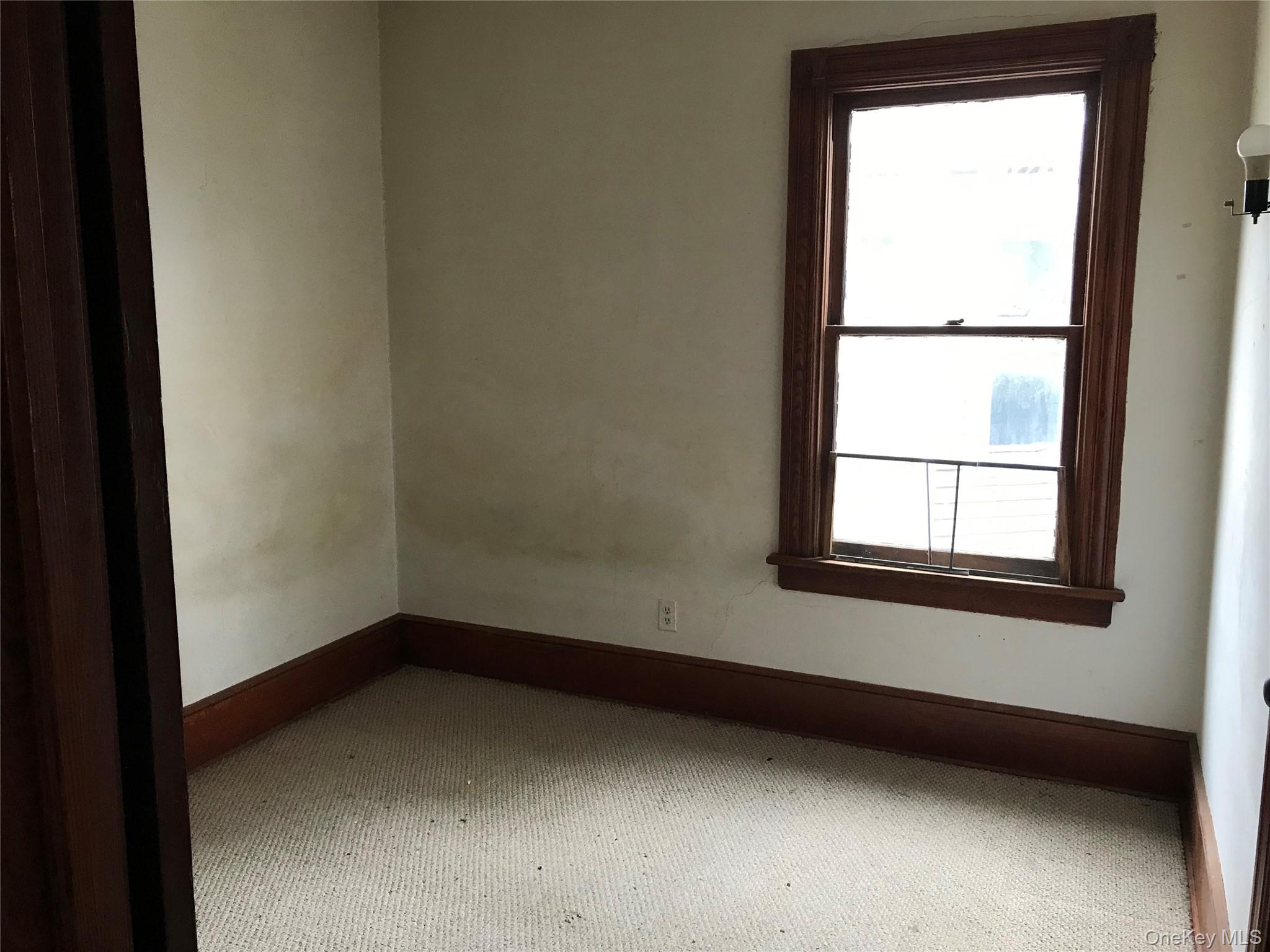 9 Gray Street Poughkeepsie, NY 12603 - Photo 11 of 22