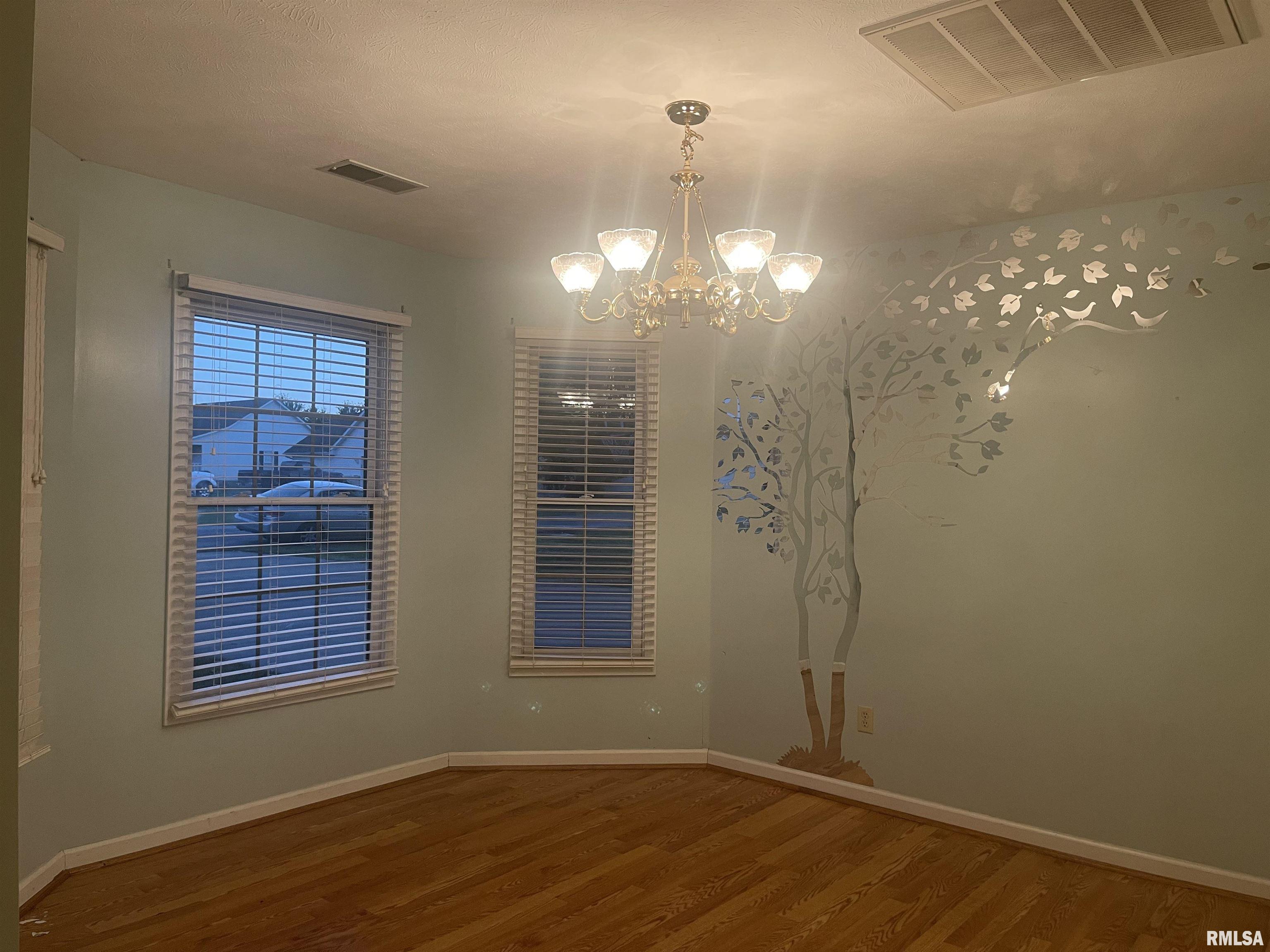 404 Bogie Drive Herrin, IL 62948 - Photo 4 of 14