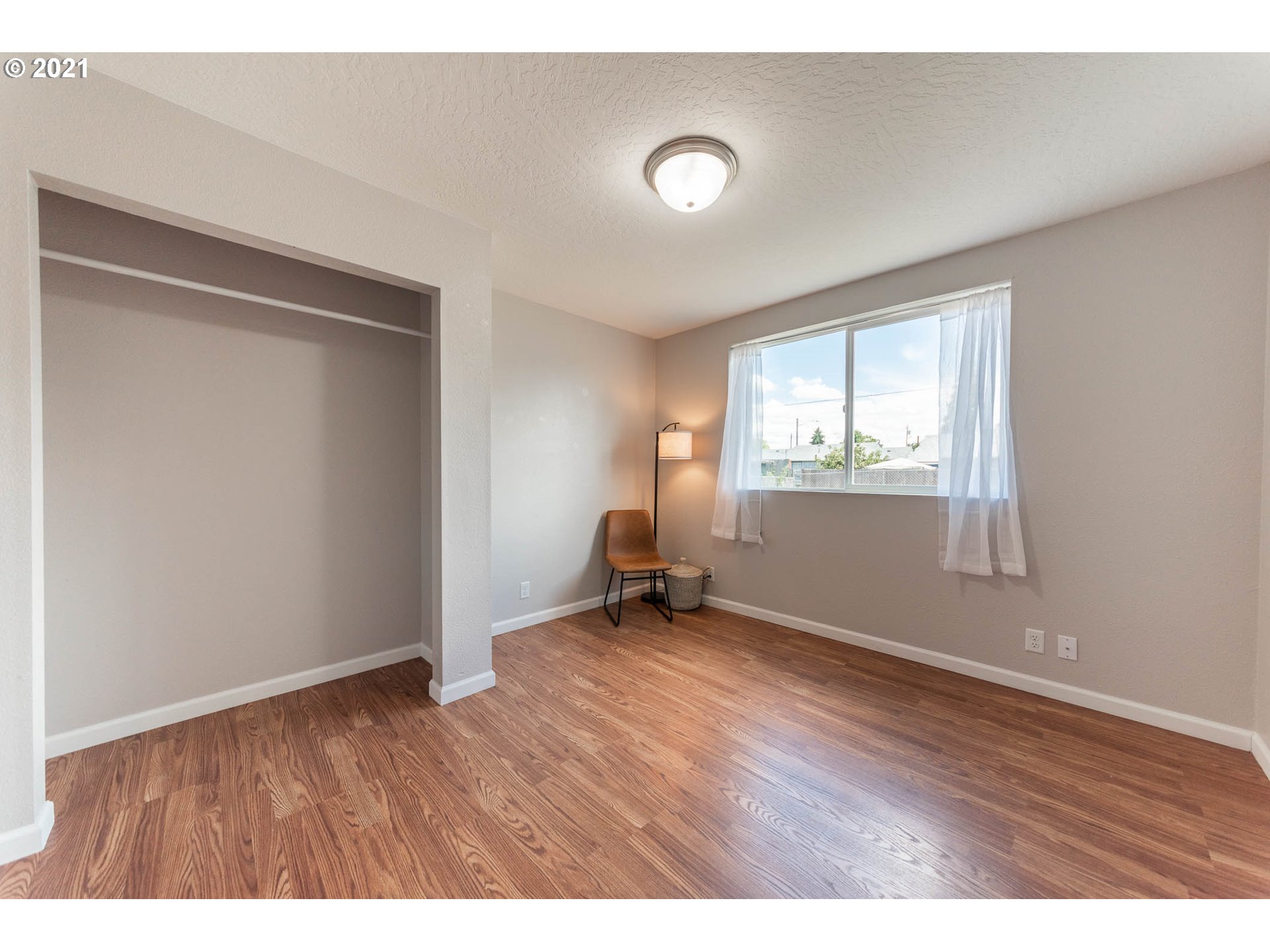 325 North 24th Street Springfield, OR 97477 - Photo 14 of 24