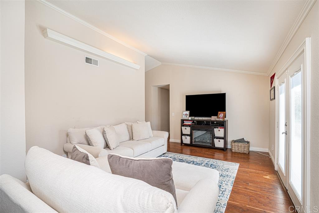 719 Butterfield Road Oceanside, CA 92057 - Photo 10 of 25 Gallery Image 10