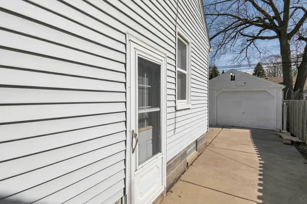 $225,000 | 3465 Byrd Street, Dearborn, MI 48124