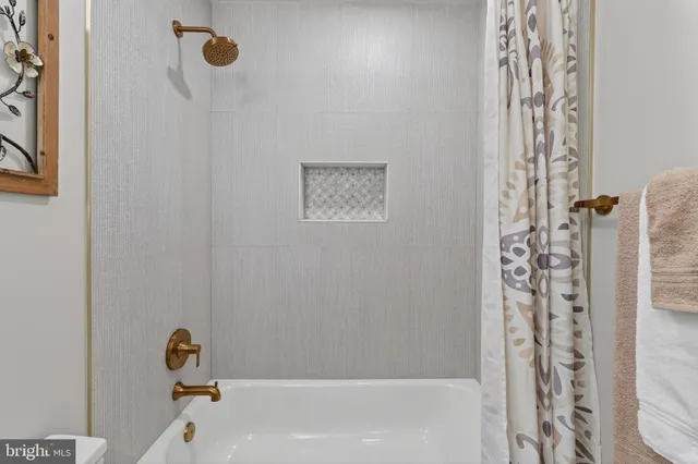 $12,850 | 700 Kahn Place, Alexandria, VA 22314