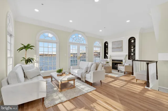 $12,850 | 700 Kahn Place, Alexandria, VA 22314