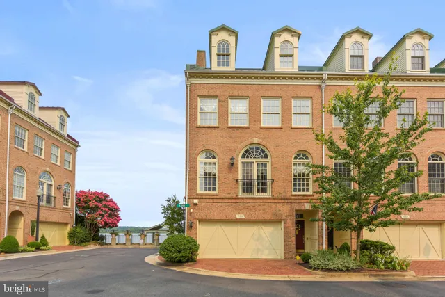 $12,850 | 700 Kahn Place, Alexandria, VA 22314