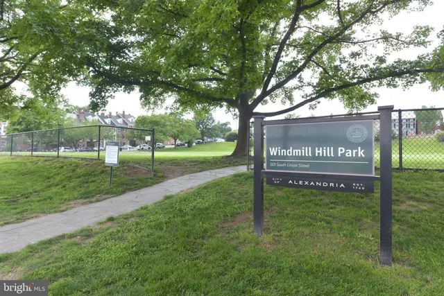 $12,850 | 700 Kahn Place, Alexandria, VA 22314