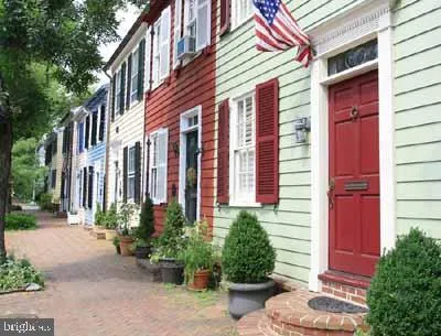 $12,850 | 700 Kahn Place, Alexandria, VA 22314