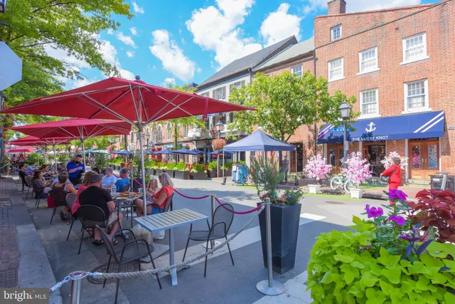 $12,850 | 700 Kahn Place, Alexandria, VA 22314