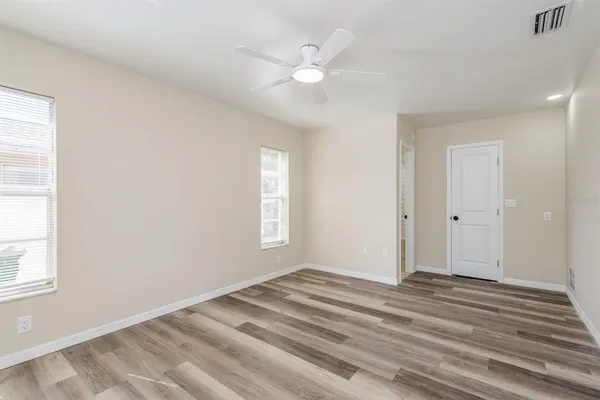 $3,200 | 2977 Palmetto Court, Dunedin, FL 34698