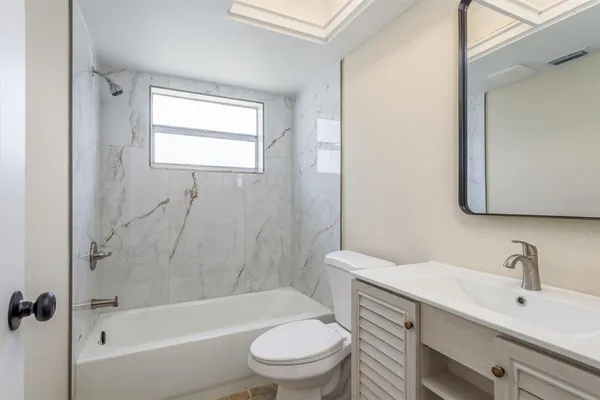 $3,200 | 2977 Palmetto Court, Dunedin, FL 34698