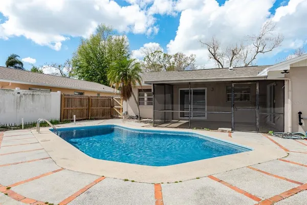 $3,200 | 2977 Palmetto Court, Dunedin, FL 34698
