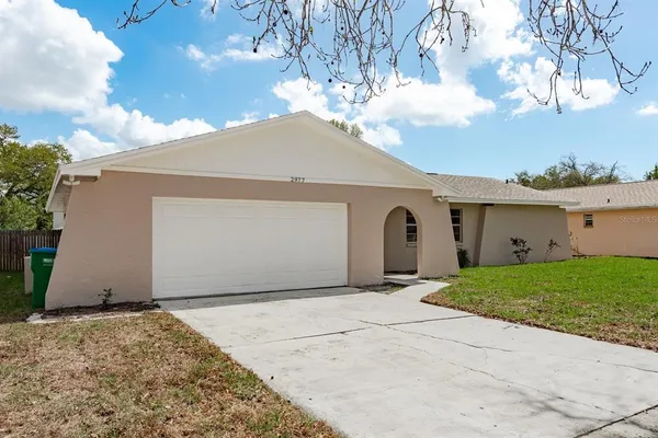 $3,200 | 2977 Palmetto Court, Dunedin, FL 34698
