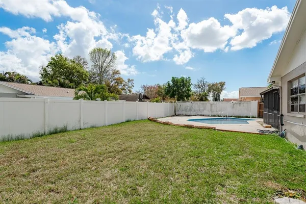 $3,200 | 2977 Palmetto Court, Dunedin, FL 34698