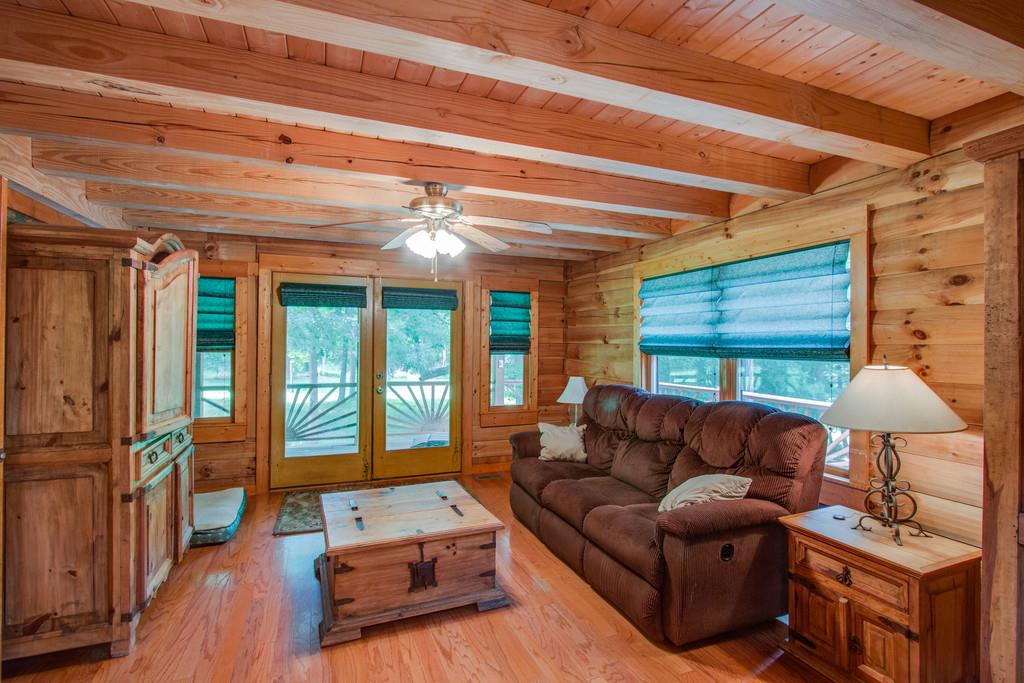 744 Keytown Road Portland, TN 37148 - Photo 12 of 30 a living room with furniture and a window