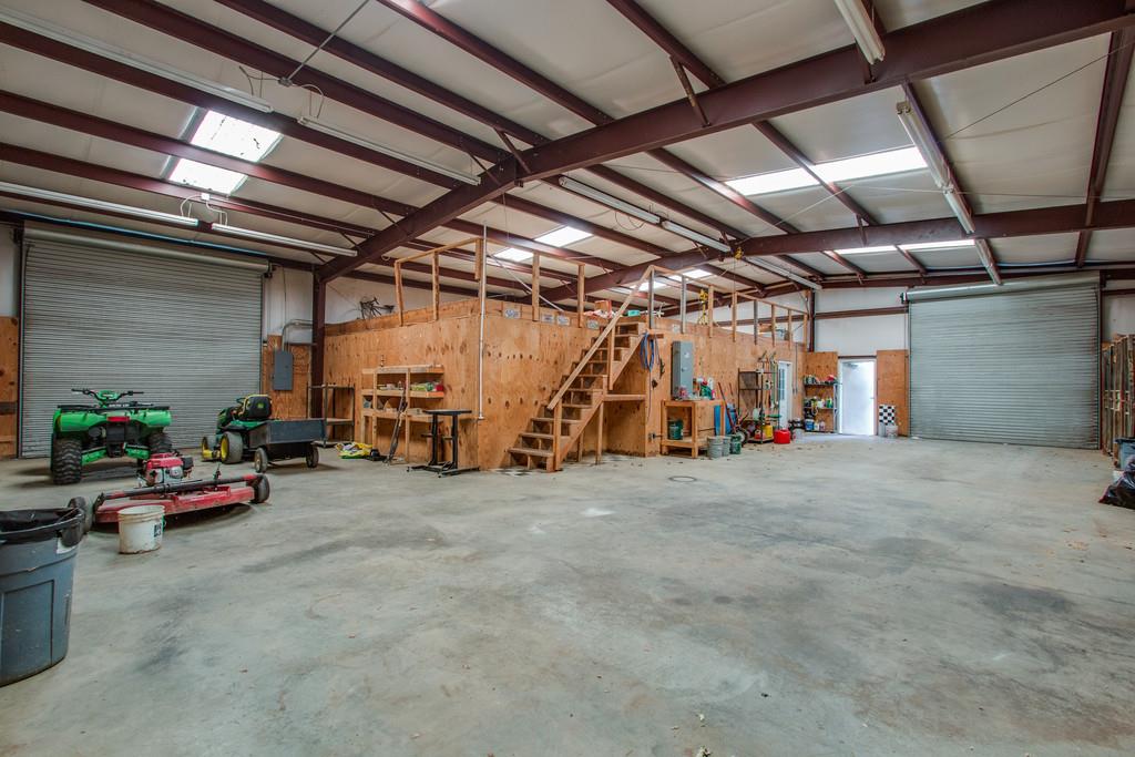 744 Keytown Road Portland, TN 37148 - Photo 30 of 30 a view of parking garage with cars