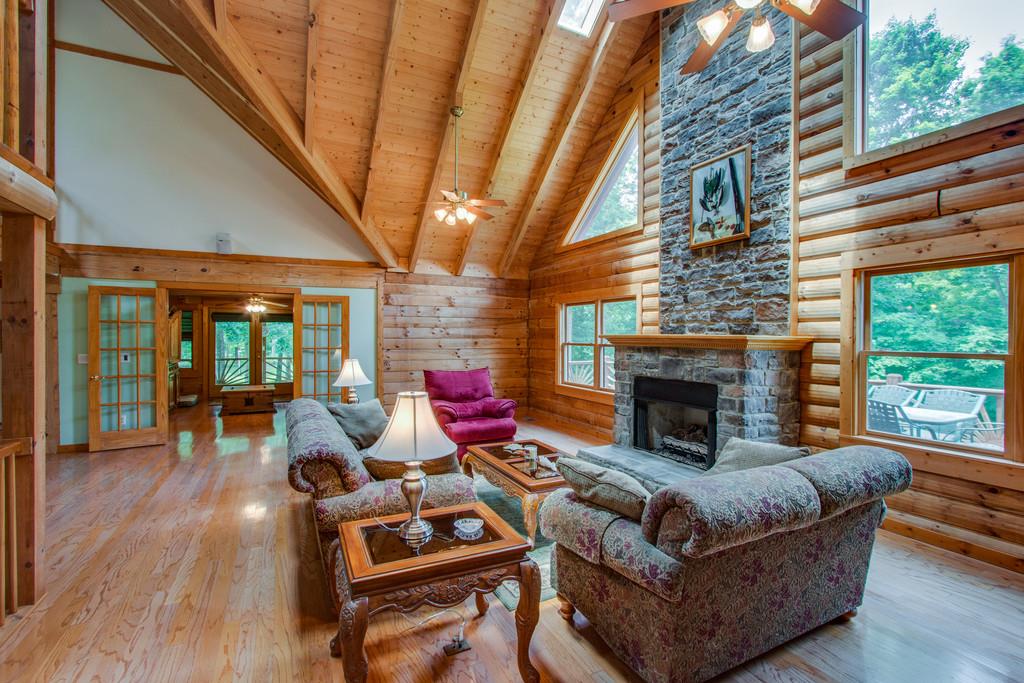 744 Keytown Road Portland, TN 37148 - Photo 6 of 30 a living room with furniture and a fireplace