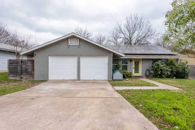 $2,300 | 9715 Dallum Drive, Austin, TX 78753