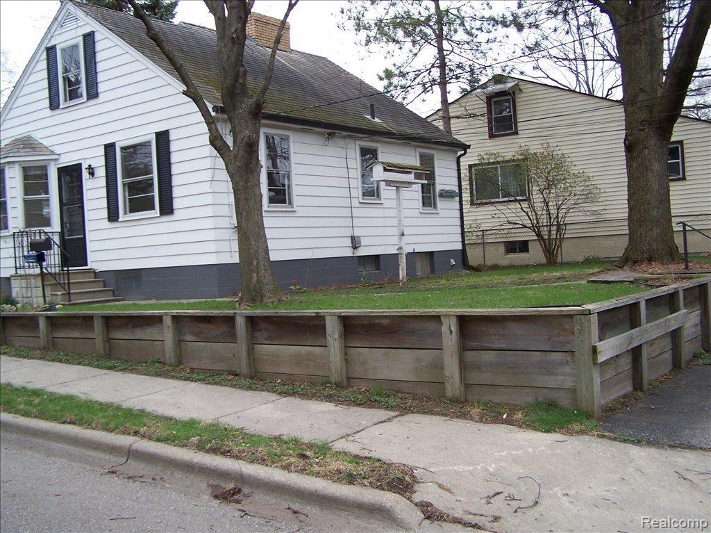 525 1st Street Rochester, MI 48307 - Photo 4 of 19 back view