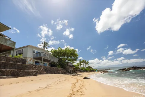 $2,250,000 | 61-275 Kamehameha Highway, Haleiwa, HI 96712