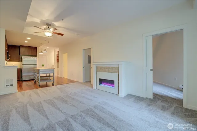 $2,150 | 16141 Cleveland Street, Unit 217, Redmond, WA 98052