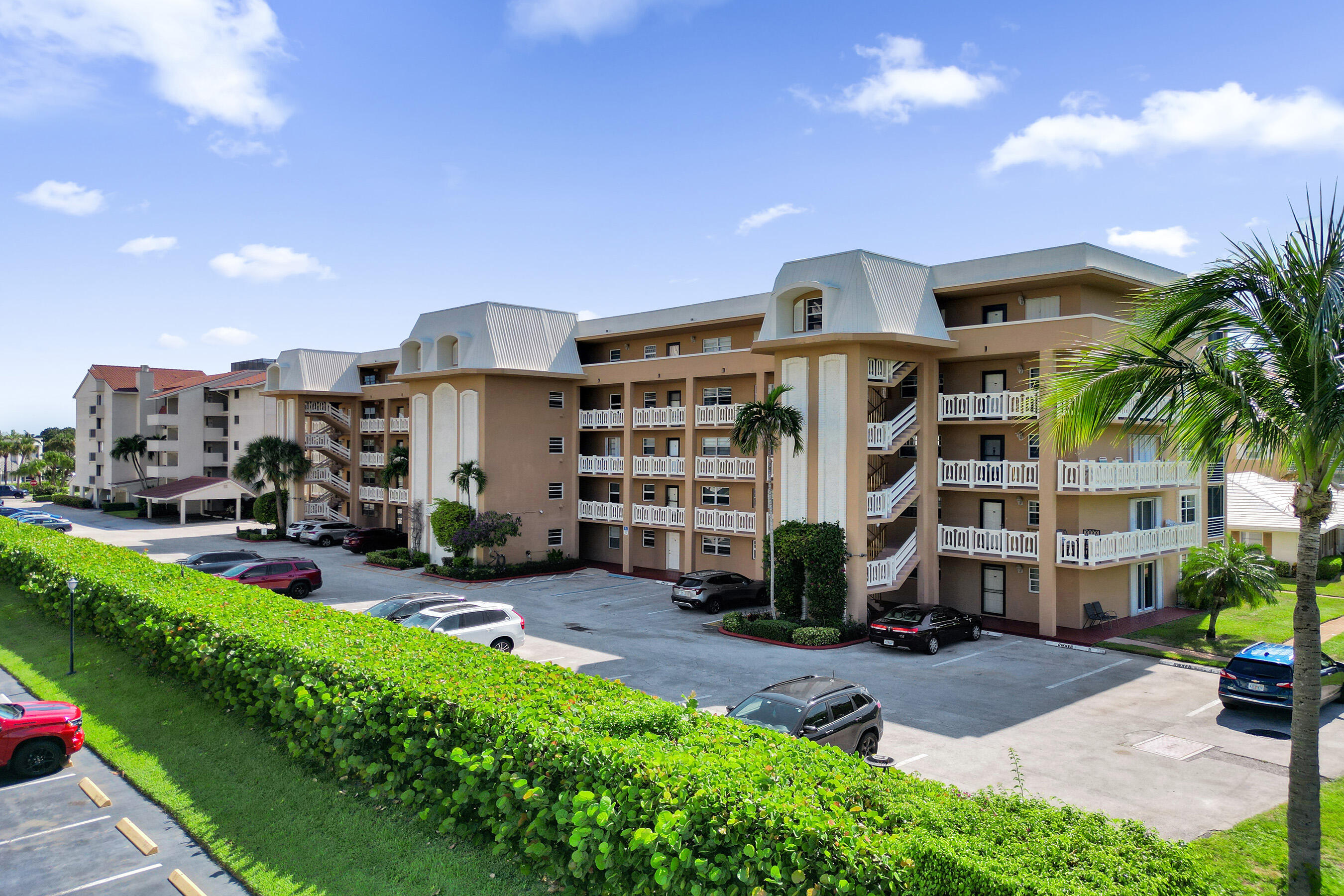 308 Golfview Road, Unit 406 North Palm Beach, FL 33408 - Photo 36 of 45 DJI_0506