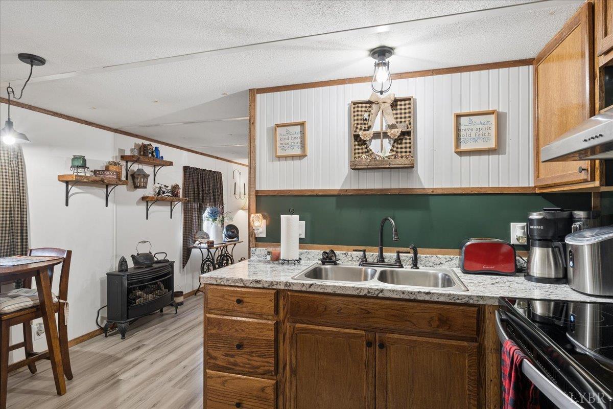1606 Mt Calvary Road Brookneal, VA 24528 - Photo 8 of 43