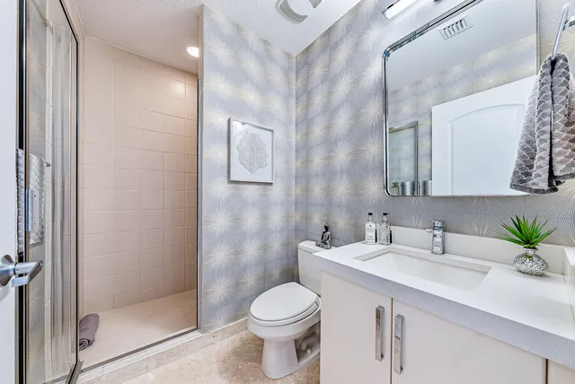 $6,500 | 701 South Olive Avenue, Unit 802, West Palm Beach, FL 33401