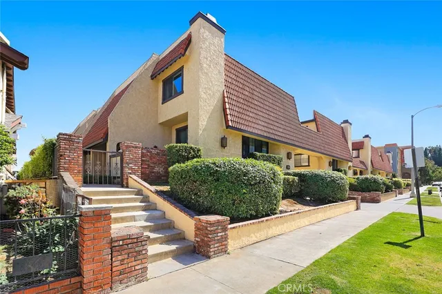 $3,280 | 204 East Bay State Street, Unit A, Alhambra, CA 91801