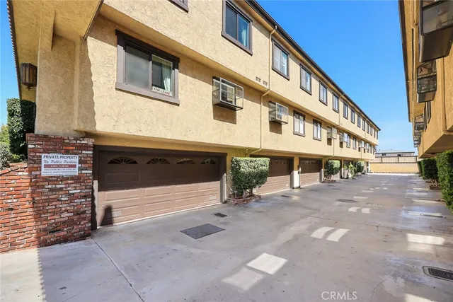 $3,280 | 204 East Bay State Street, Unit A, Alhambra, CA 91801