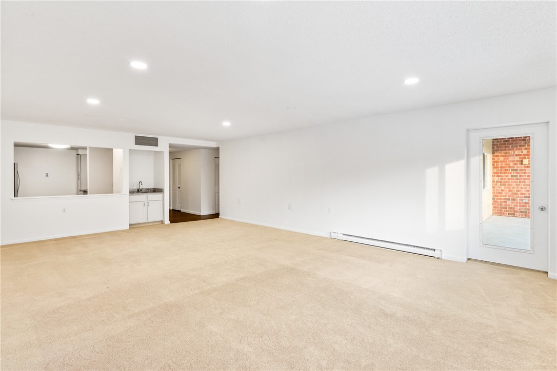 30 Argyle Avenue, Unit 112 Riverside, RI 02915 - Photo 11 of 35 Gallery Image 11