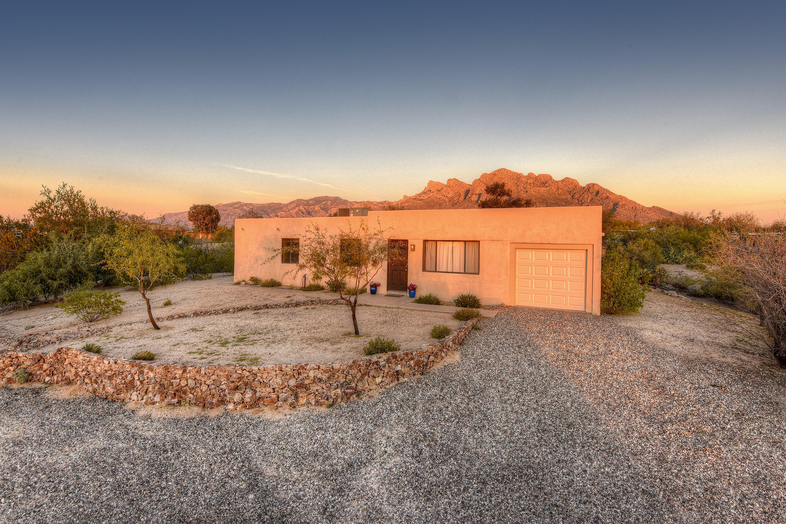 9412 North Rancho Verde Drive Tucson, AZ 85704 - Photo 2 of 14