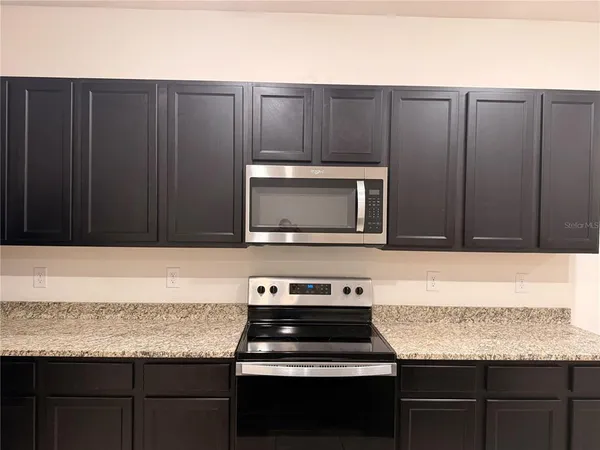 $2,300 | 2943 Beluga Bay Drive, Odessa, FL 33556