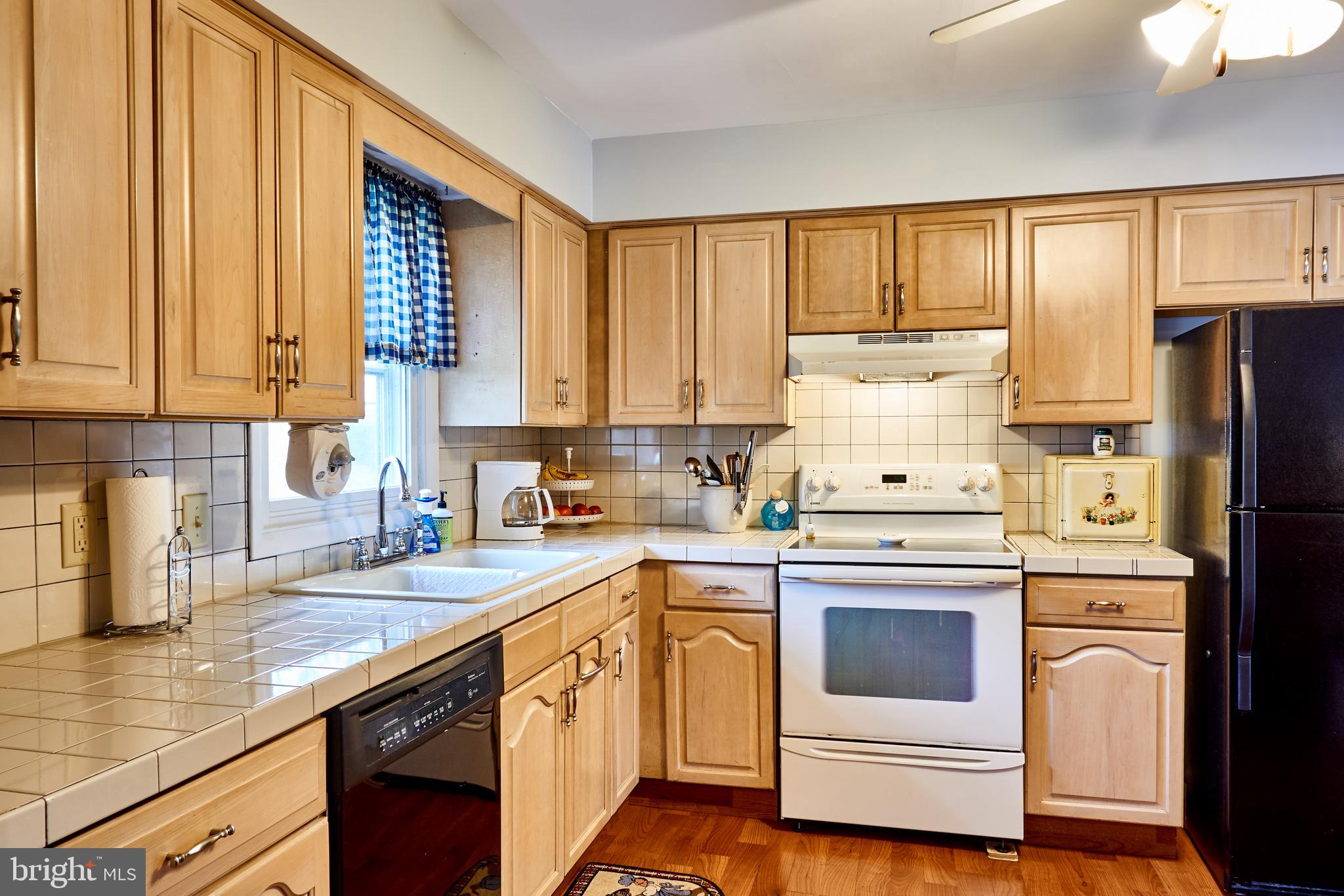 403 Spring House Road Camp Hill, PA 17011 - Photo 3 of 21 Gallery Image 3