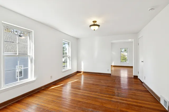 $299,000 | 392 West Exchange Street, Crete, IL 60417