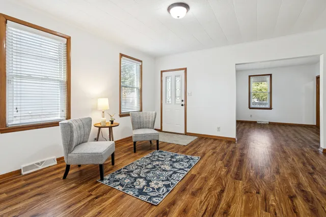 $299,000 | 392 West Exchange Street, Crete, IL 60417