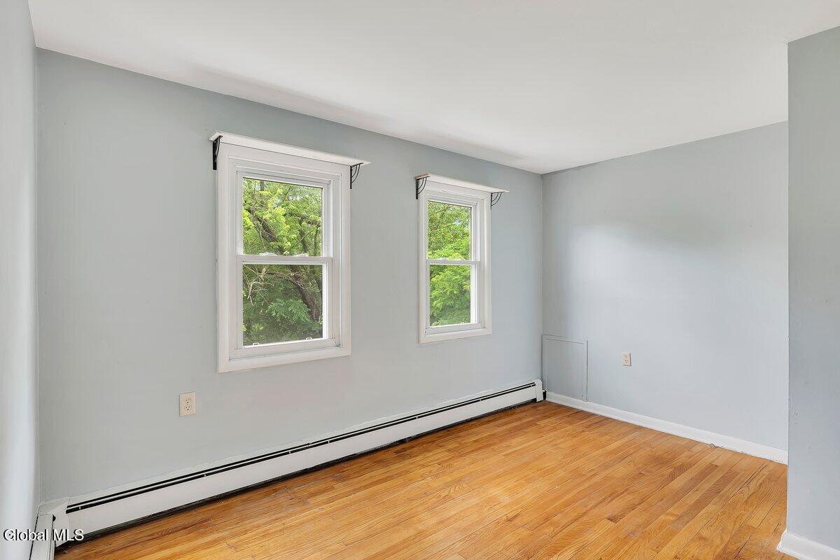 162 Consaul Road Colonie, NY 12205 - Photo 20 of 38 162 Consaul Rd-23