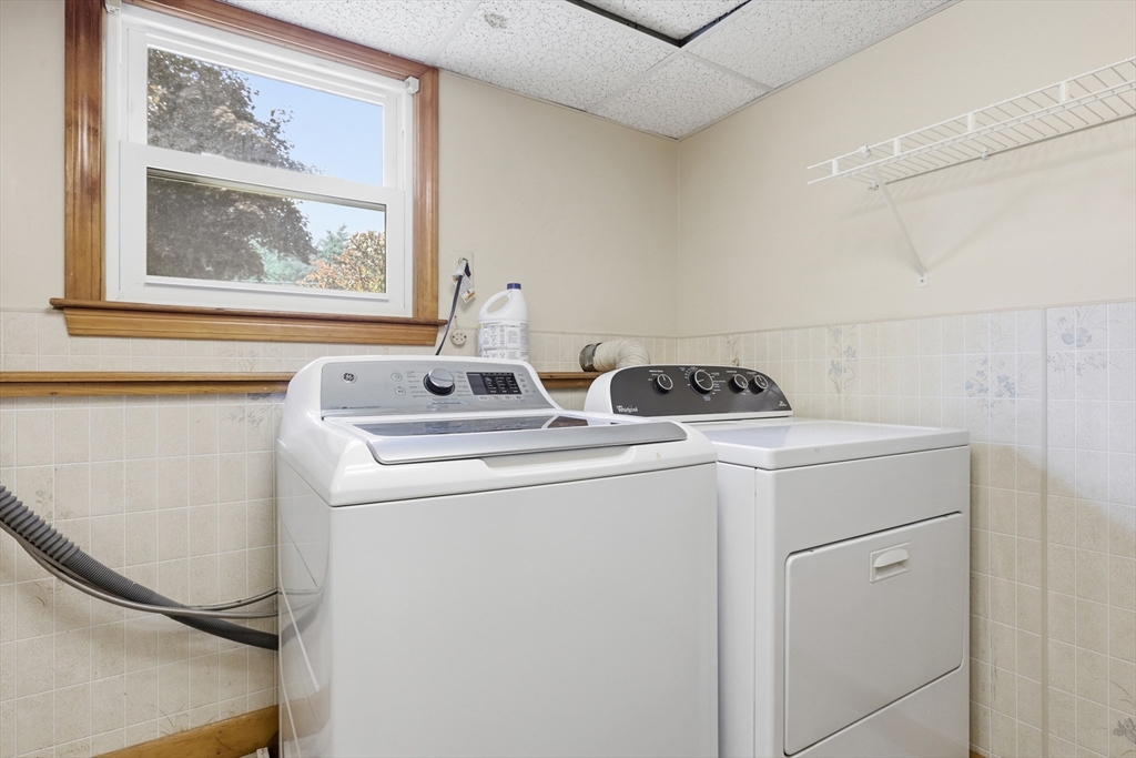 335 Pelham Road Dracut, MA 01826 - Photo 28 of 30