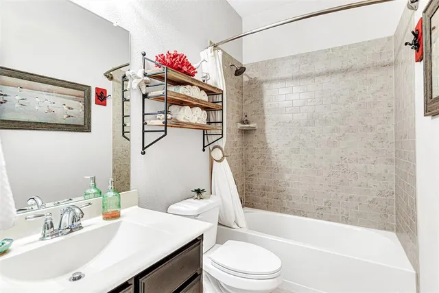 $465,000 | 1402 White Water Lane, Rockwall, TX 75087