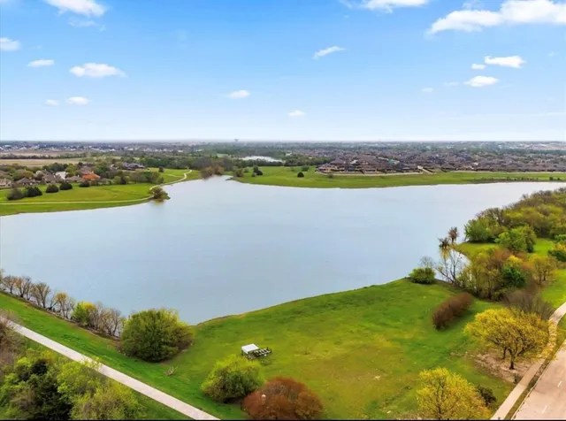 $465,000 | 1402 White Water Lane, Rockwall, TX 75087