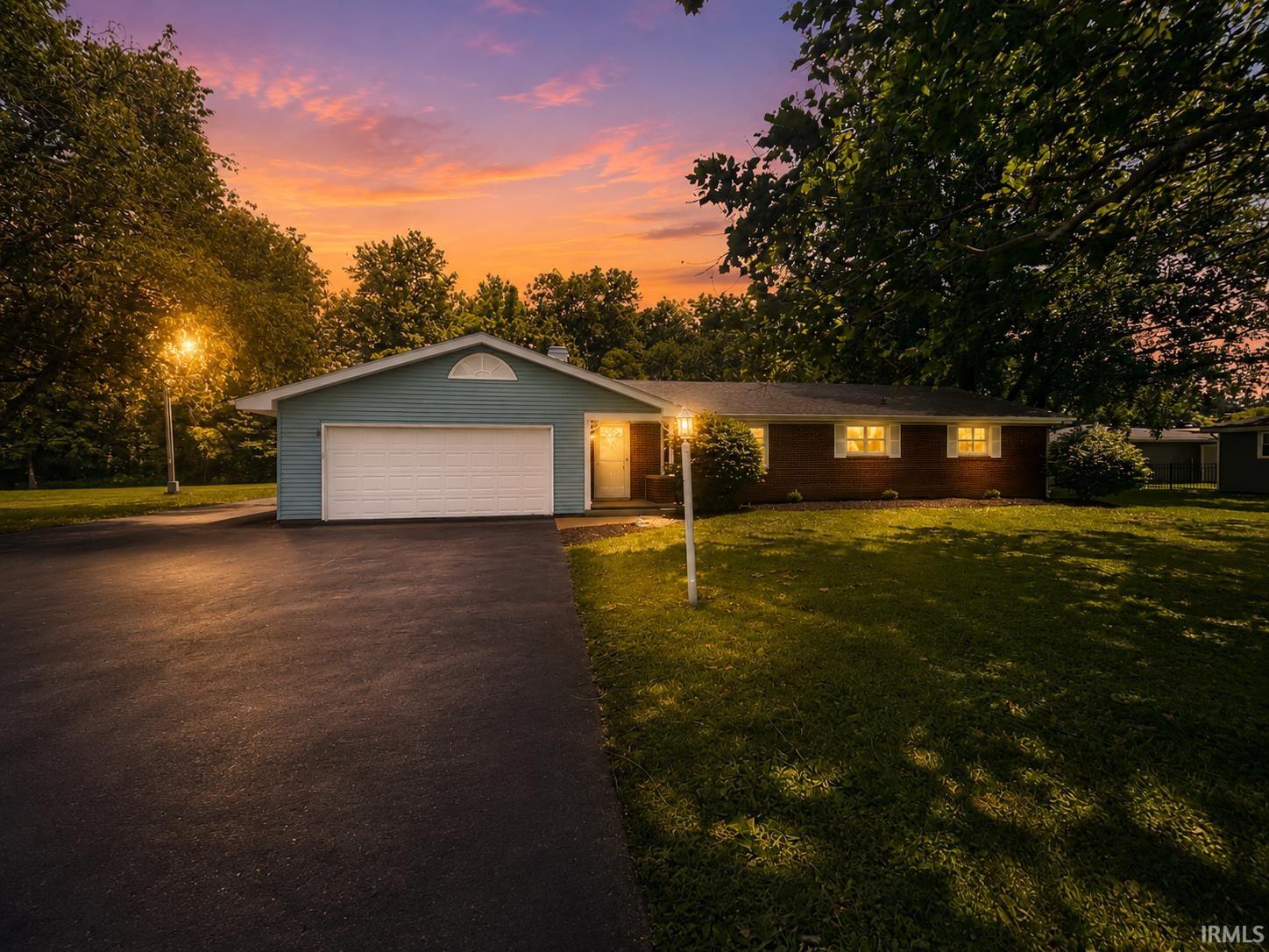 12312 Johnson Road Churubusco, IN 46723 - Photo 2 of 30