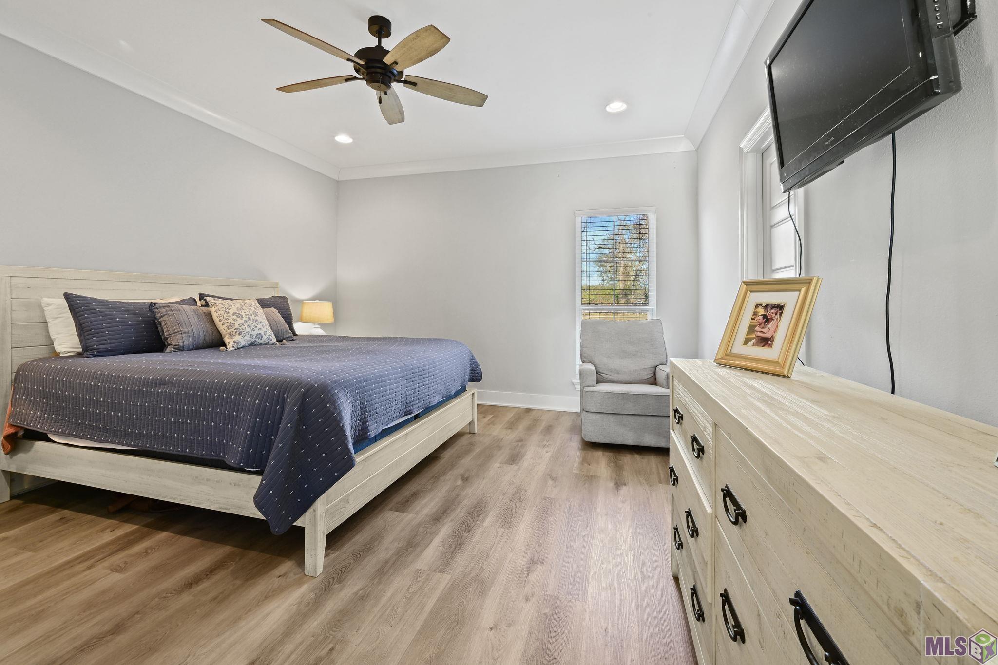 18478 Magnolia Estates Prairieville, LA 70769 - Photo 11 of 21 PRIMARY BEDROOM