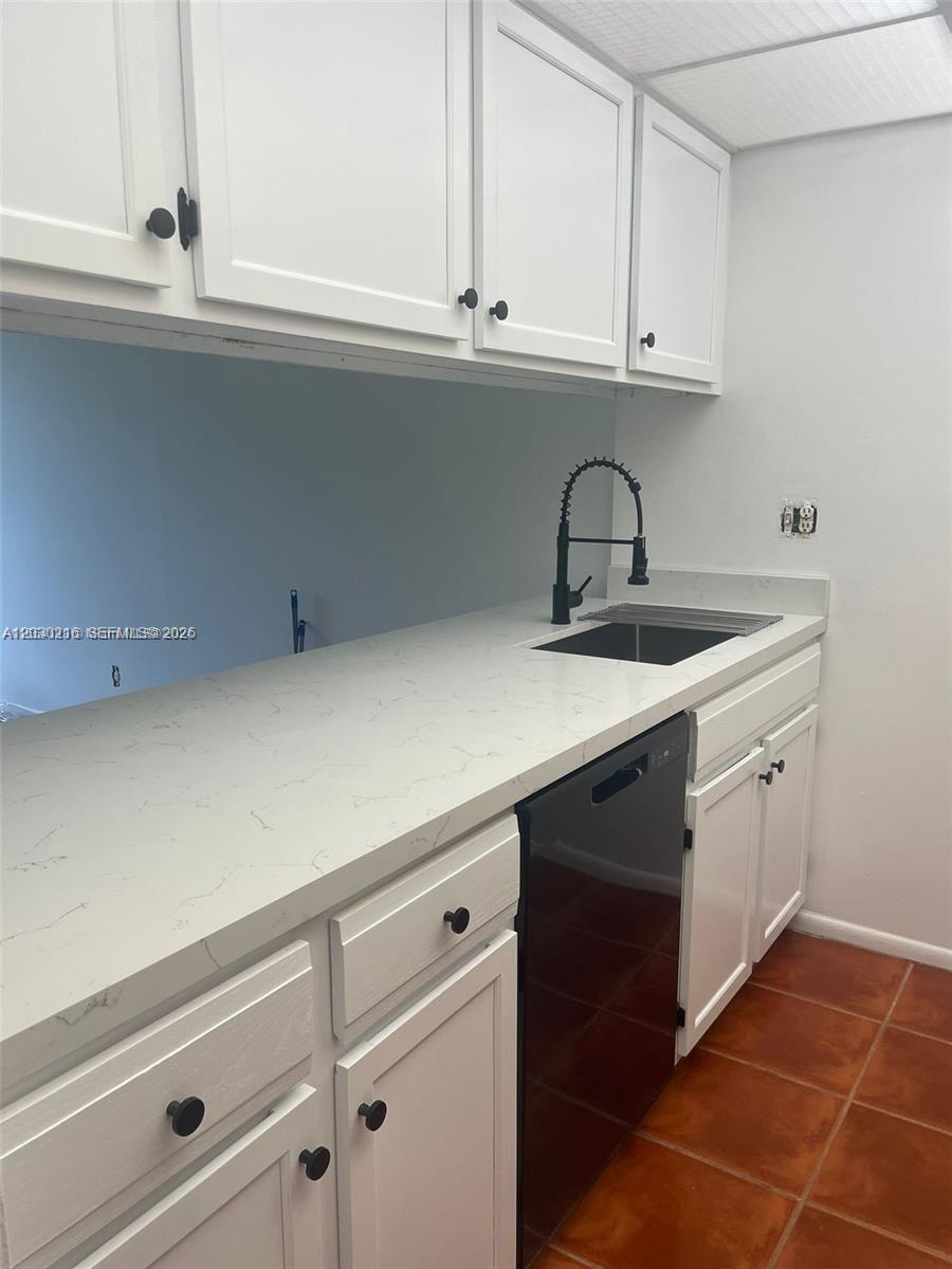 3670 Inverrary Drive, Unit 2M Lauderhill, FL 33319 - Photo 8 of 24