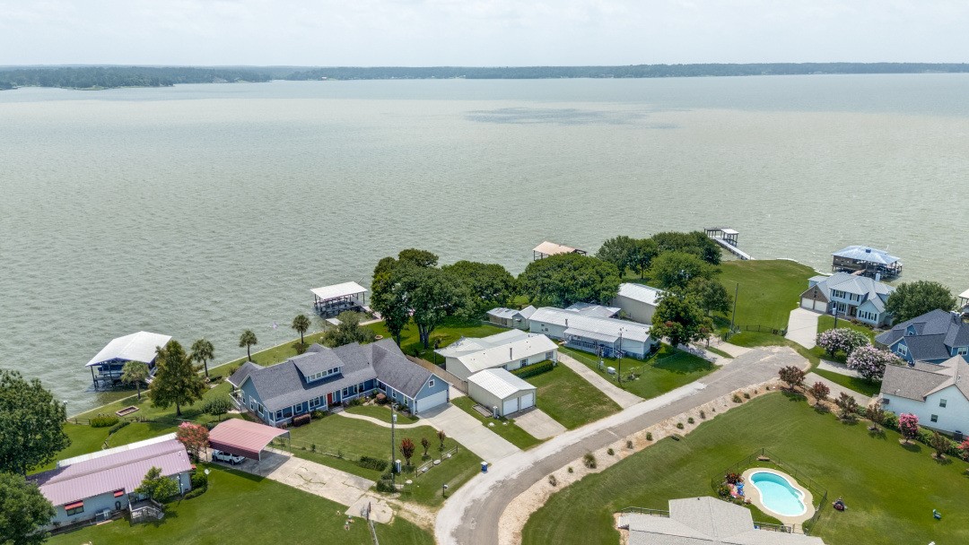 207 Vivian Road Onalaska, TX 77360 - Photo 29 of 34 a picture of a lake view