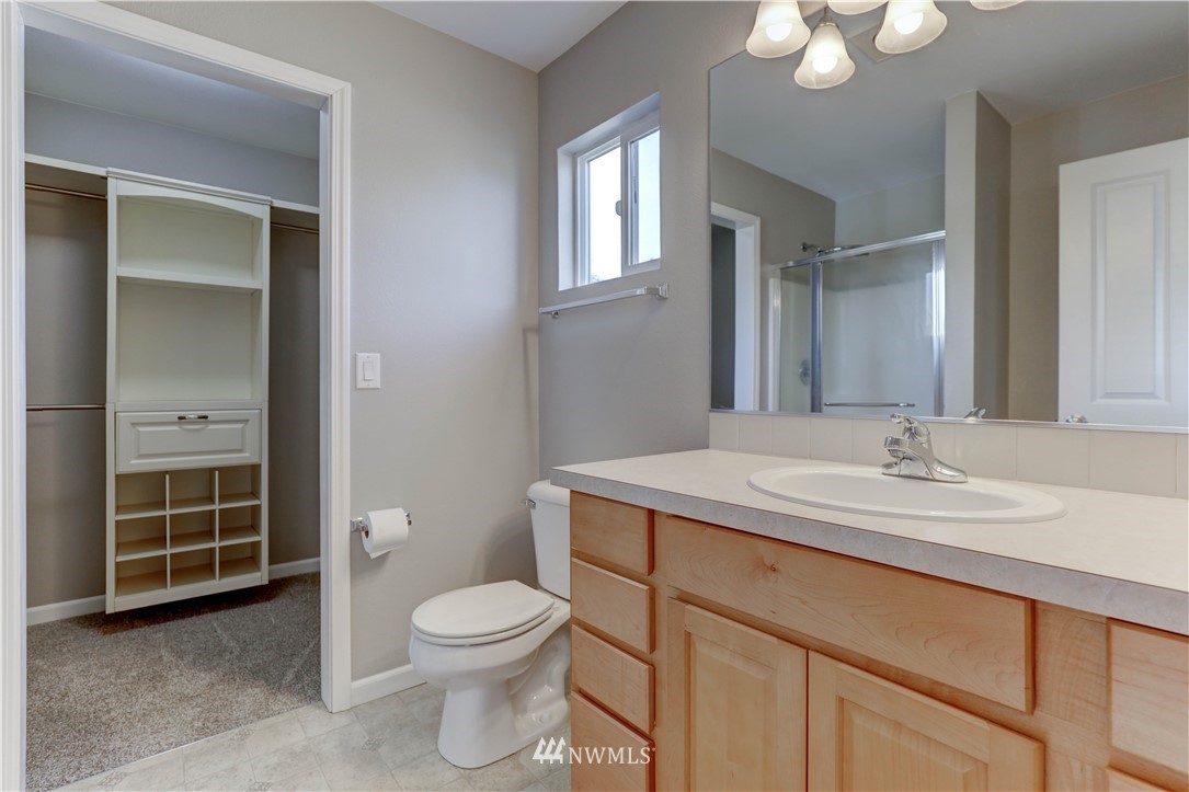 4242 Roxanna Loop Southeast Lacey, WA 98503 - Photo 11 of 18 Gallery Image 11