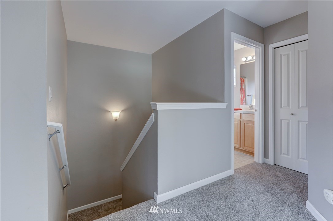 4242 Roxanna Loop Southeast Lacey, WA 98503 - Photo 14 of 18 Gallery Image 14