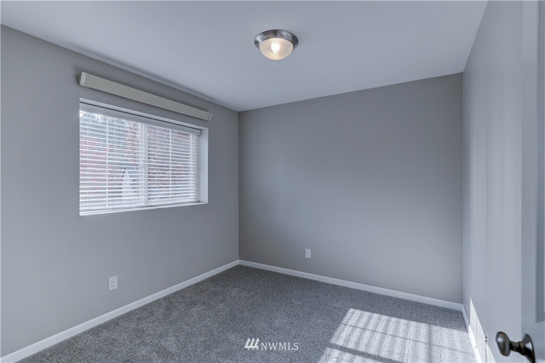4242 Roxanna Loop Southeast Lacey, WA 98503 - Photo 16 of 18 Gallery Image 16