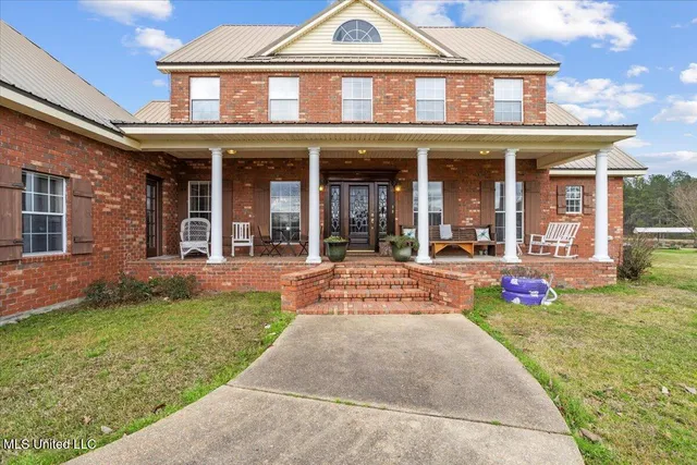 $699,900 | 13835 Highway 98, Smithdale, MS 39664