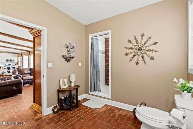 $699,900 | 13835 Highway 98, Smithdale, MS 39664