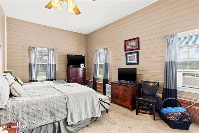 $699,900 | 13835 Highway 98, Smithdale, MS 39664