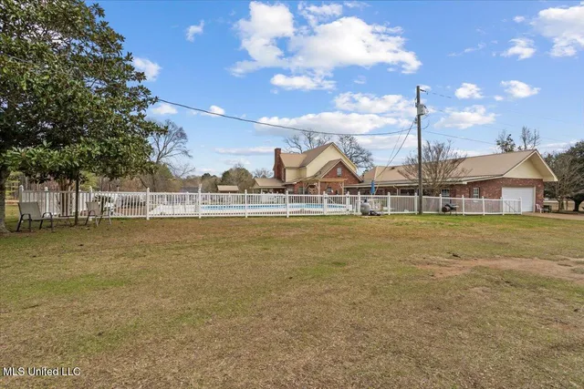 $699,900 | 13835 Highway 98, Smithdale, MS 39664