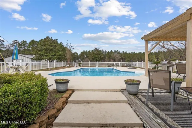 $699,900 | 13835 Highway 98, Smithdale, MS 39664